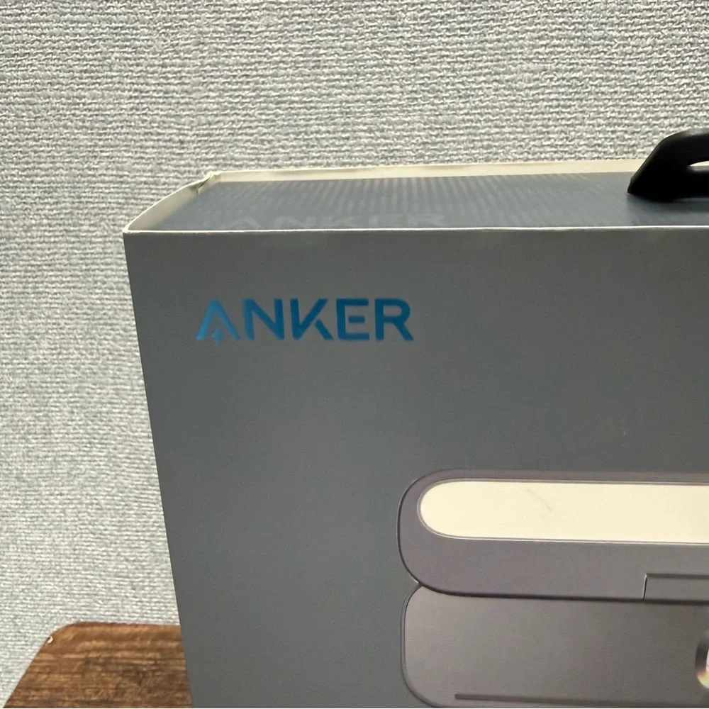 Anker PowerConf B600 Videobar Webcam with Light, with 2K Camara